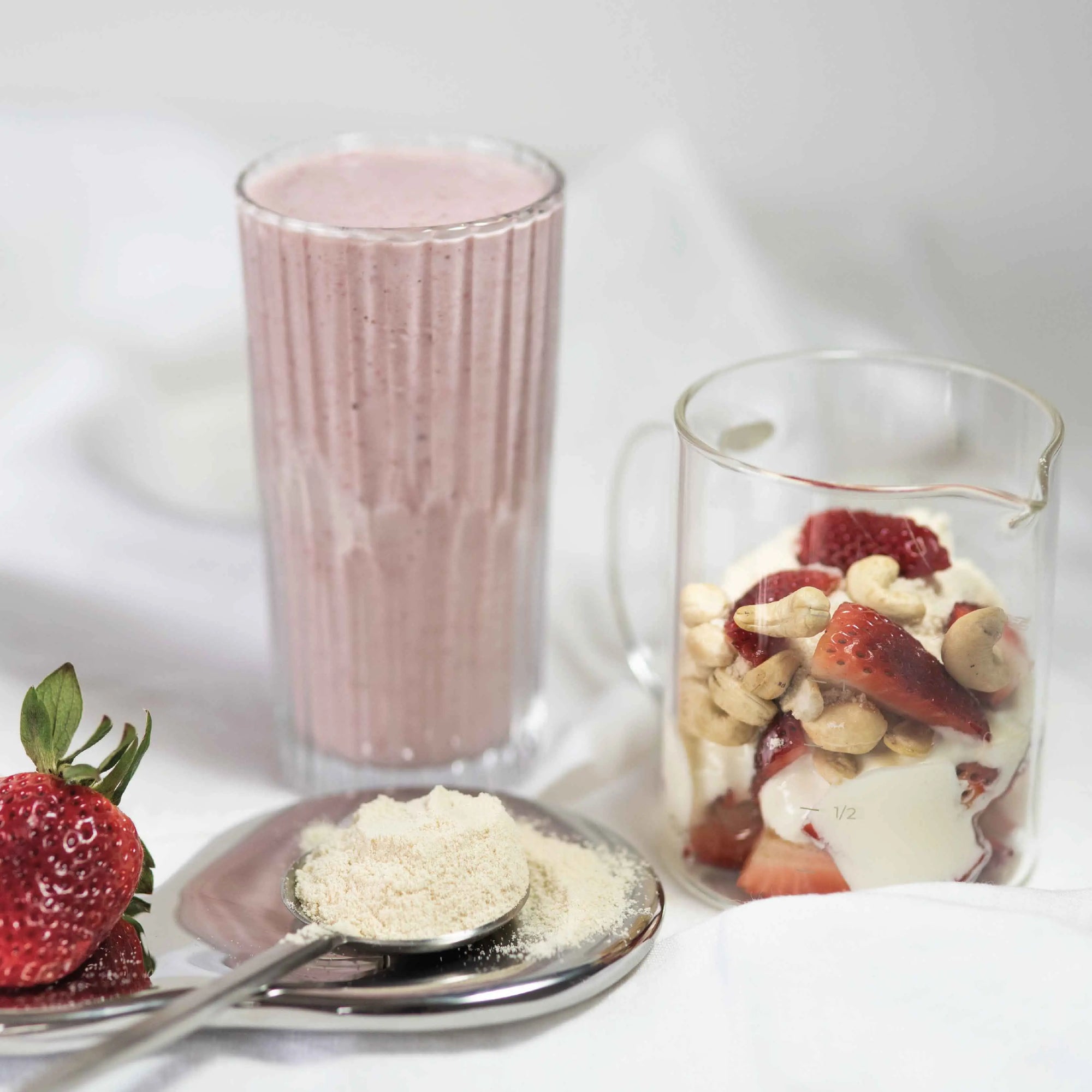 Strawberry Yoghurt Vanilla Protein Smoothie Roam